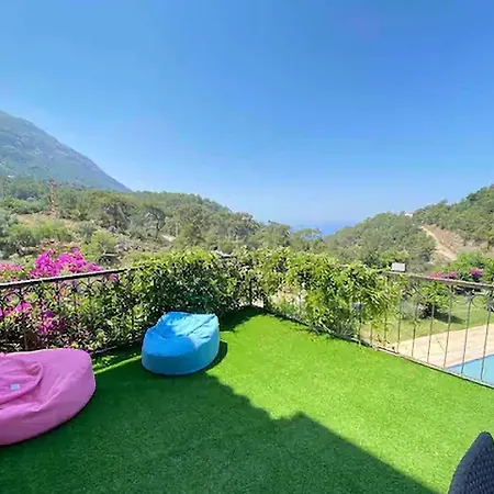 A House With An Amazing View In Oeluedeniz Apartamento Fethiye