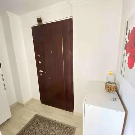A House With An Amazing View In Oeluedeniz 아파트