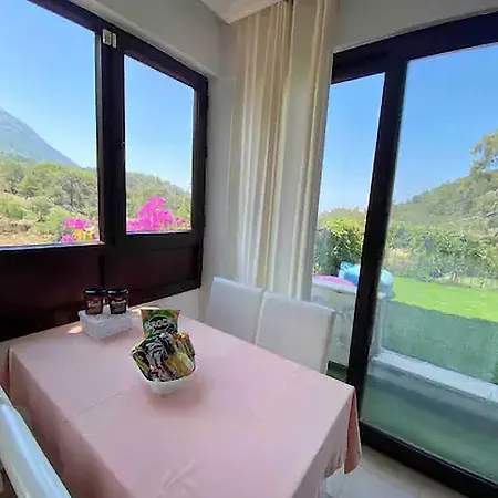 A House With An Amazing View In Oeluedeniz * 페티예