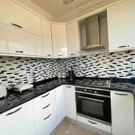 A House With An Amazing View In Oeluedeniz Appartamento